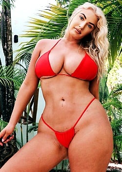 The Kate Dee image 2 of 4