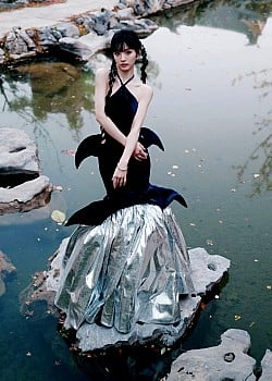 Tian Xiwei image 4 of 4