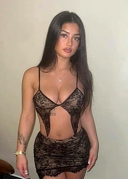 Tiana Rose (Instagram) image 3 of 3
