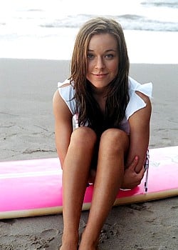 Tina Majorino image 2 of 2
