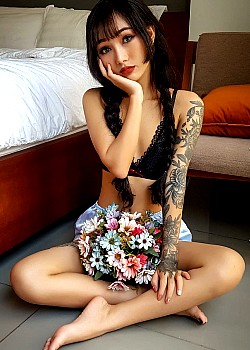 Tiny Model Thuy image 4 of 4