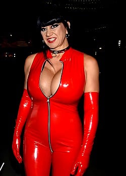 Titaina Von Ga