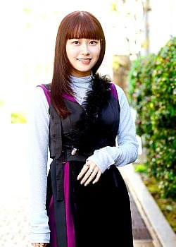Tomori Kusunoki image 2 of 2
