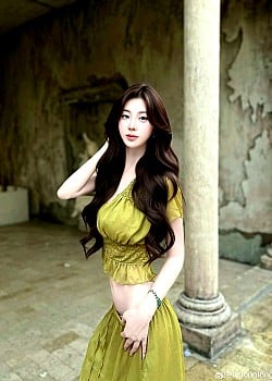 Tongtong image 2 of 4