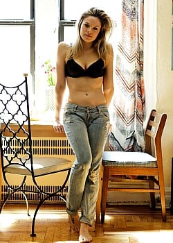 Tonya Glanz image 2 of 3