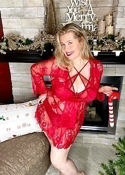 Traci Love image 3 of 4
