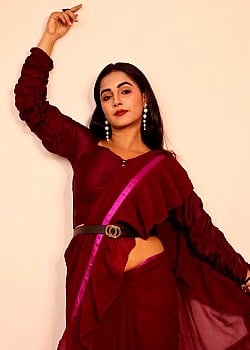 Trisha Kar Madhu image 3 of 4