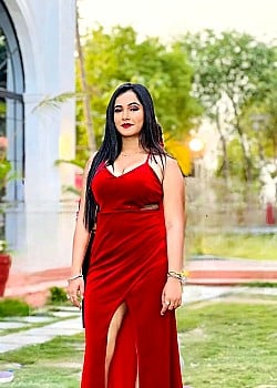 Trisha Kar Madhu image 4 of 4