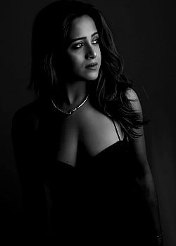Trisha Sen image 2 of 3