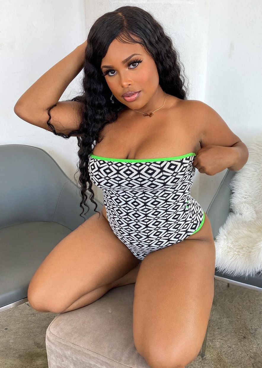 Tyla Gomez - Free pics, galleries & more at Babepedia