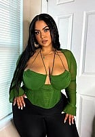 Kiara Diane getting her sexy body and tight pussy wet
