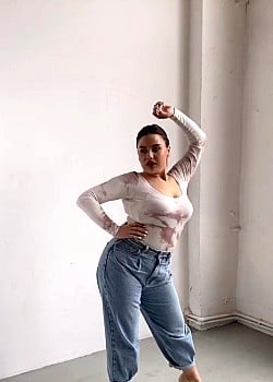 Uliya Lavrova image 4 of 4