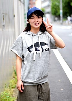 Umi Natsukawa image 2 of 2