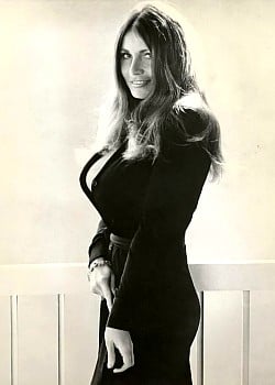 Uschi Digard image 3 of 4