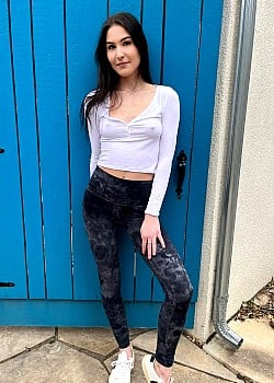 Vada Jade image 1 of 2