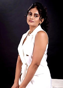 Vaidikaa Senjaliya image 4 of 4