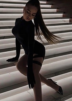 Vale Gimenez image 1 of 1