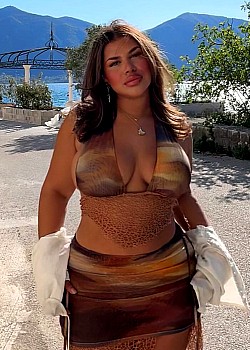 Valentina Isabella Pirelli image 2 of 3