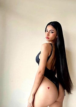Valentina Olivas image 4 of 4