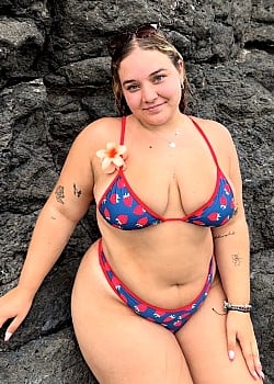 Valeria Hernandez image 2 of 2