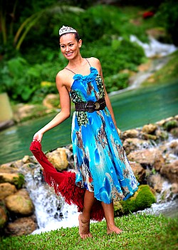 Valerie Martinez image 2 of 2