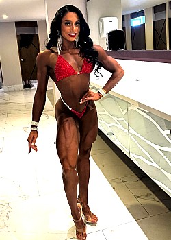Vanesa Maza image 3 of 4