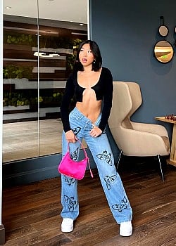 Vanessa Chen image 3 of 3