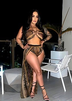 Vanessa Desi image 4 of 4