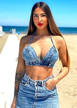 Vanessa Galanti image 1 of 4