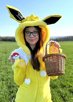 Vanessa Princova image 3 of 4