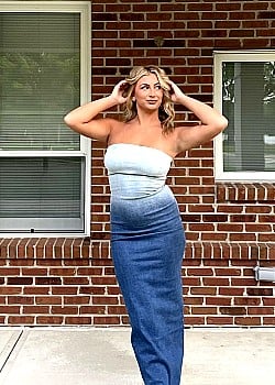Vanessa Schneider image 4 of 4