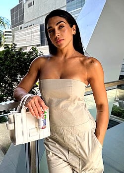 Vania Bludau image 2 of 4