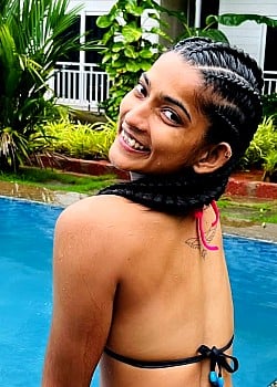 Vartika Jha image 3 of 3