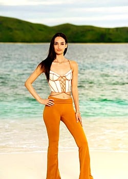 Venus Vafa image 1 of 2