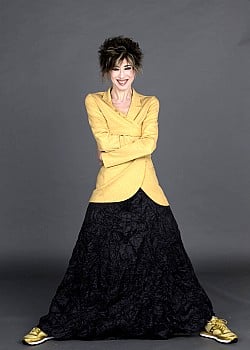 Veronica Pivetti image 1 of 4