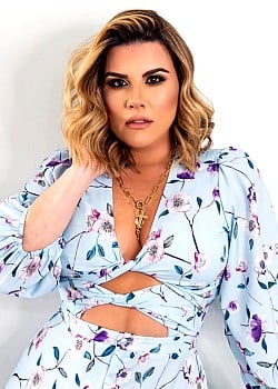 Veronica Vergara image 2 of 3
