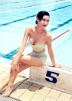 Veronica Yip image 4 of 4