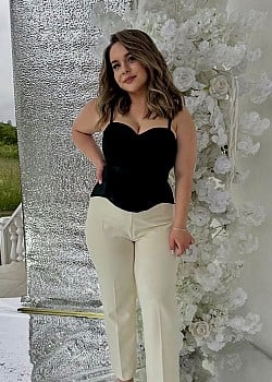 Veronika Vahylevych image 1 of 4
