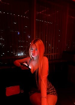 Vici Dior image 2 of 2