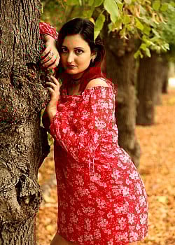 Victoria Arias image 2 of 3
