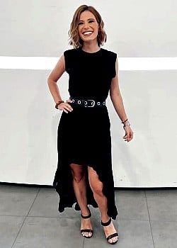 Victoria Arnau image 1 of 1