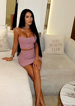 Victoria Biadsi image 2 of 2