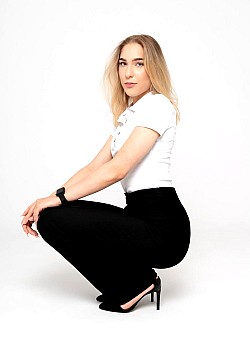 Victoria Blaszczynska image 4 of 4
