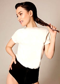 Victoria Dayneko image 2 of 2