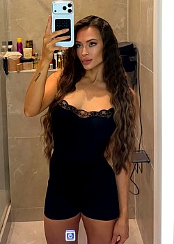 Victoria Ivanova (model) image 2 of 4