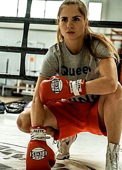 Viktoria Kuleshova image 2 of 2
