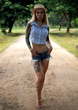 Viktoriia Khvorostina image 3 of 3