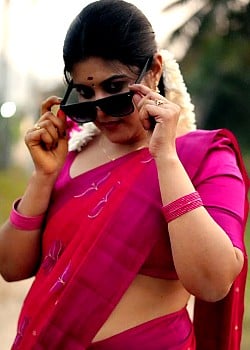 Vinitha image 3 of 4