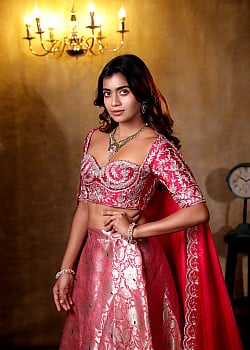 Vinsu Rachel Sam image 2 of 3