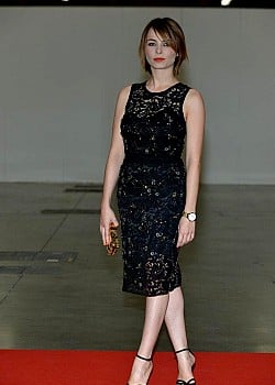 Violante Placido image 4 of 4